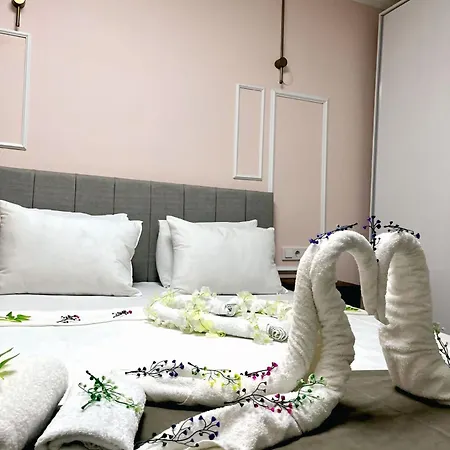 Varna Hotel *